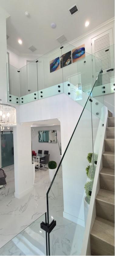 Glass Manufacturer Miami